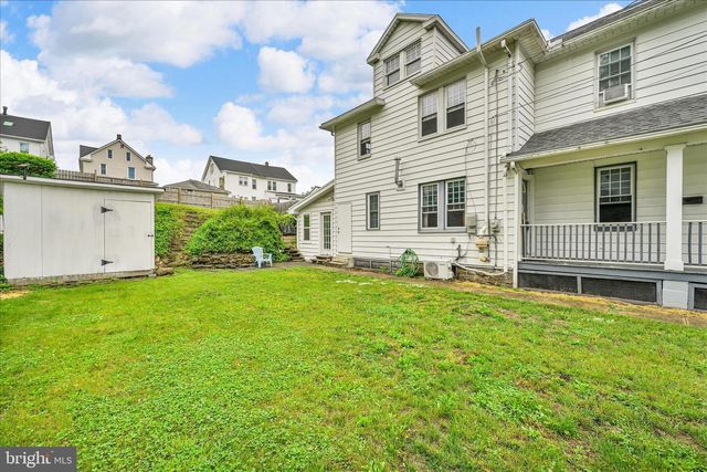 121 E CUMBERLAND RD, Enola, PA 17025
