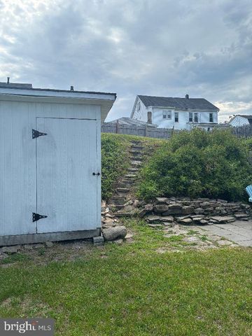 121 E CUMBERLAND RD, Enola, PA 17025