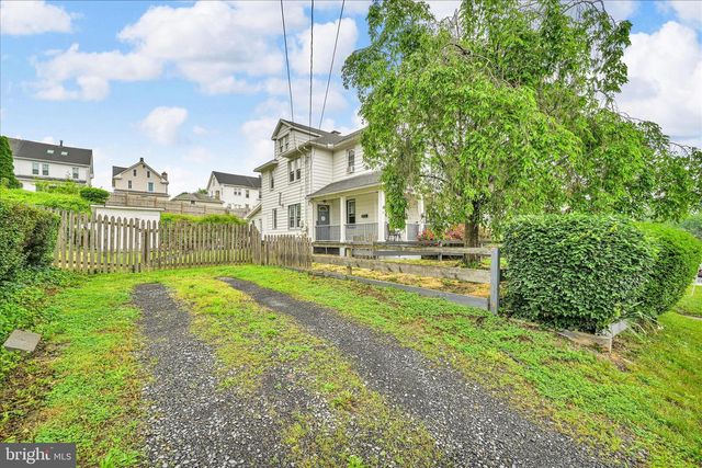 121 E CUMBERLAND RD, Enola, PA 17025