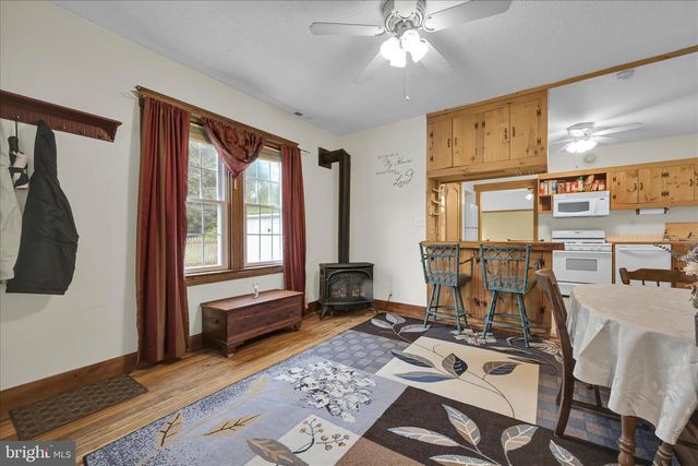 121 E CUMBERLAND RD, Enola, PA 17025