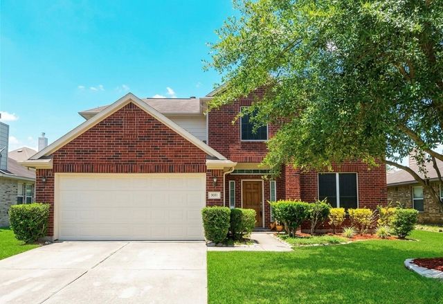 2032 Creek Shore Lane, Pearland, TX 77581