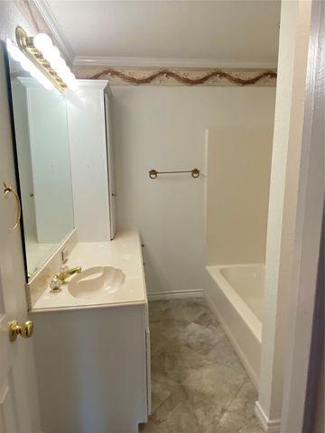 9712 County Road 2432, Terrell, TX 75160