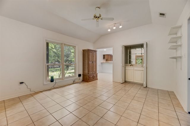 9712 County Road 2432, Terrell, TX 75160