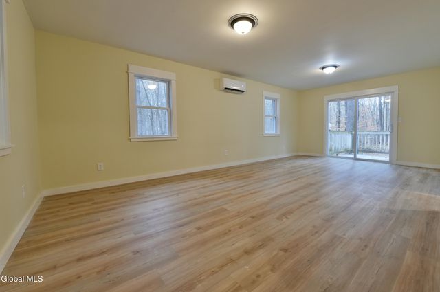 1011 Middleline Road, Ballston Spa, NY 12020