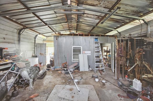 17128 County Road 3322, Frost, TX 76641