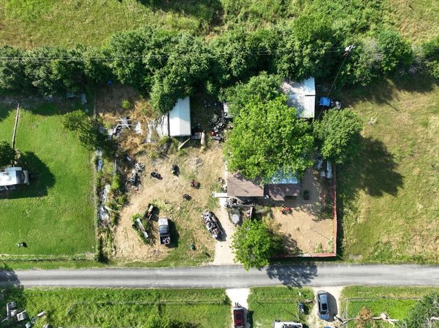 17128 County Road 3322, Frost, TX 76641