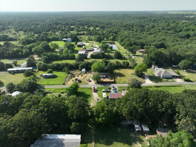 17128 County Road 3322, Frost, TX 76641
