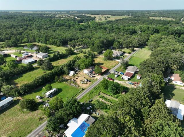 17128 County Road 3322, Frost, TX 76641