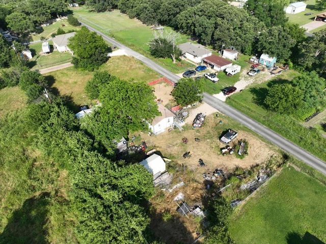 17128 County Road 3322, Frost, TX 76641