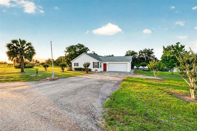 9712 US HIGHWAY 301, Dade City, FL 33525