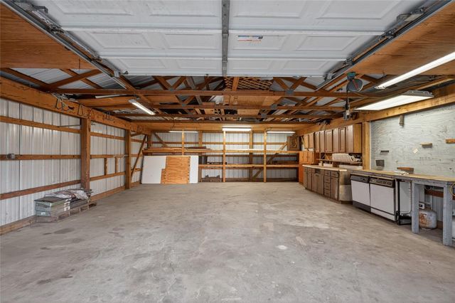 9712 US HIGHWAY 301, Dade City, FL 33525