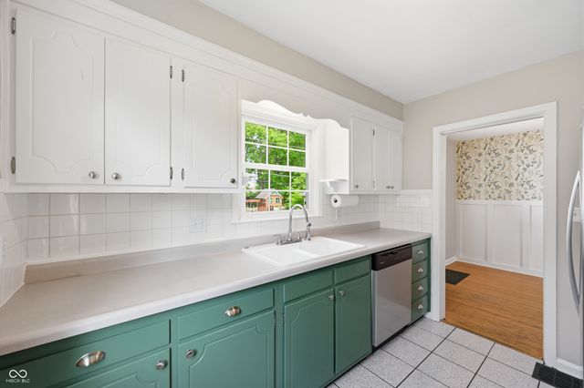 112 N Sheridan Avenue, Indianapolis, IN 46219