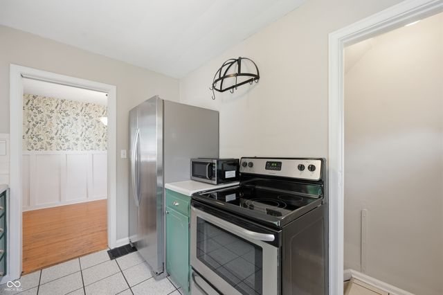 112 N Sheridan Avenue, Indianapolis, IN 46219