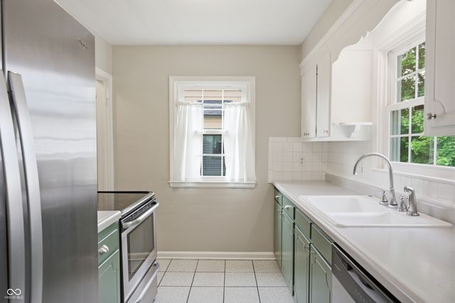 112 N Sheridan Avenue, Indianapolis, IN 46219