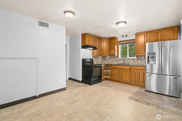 11815 85th Avenue S, Seattle, WA 98178