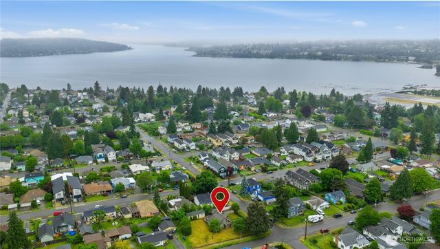11815 85th Avenue S, Seattle, WA 98178