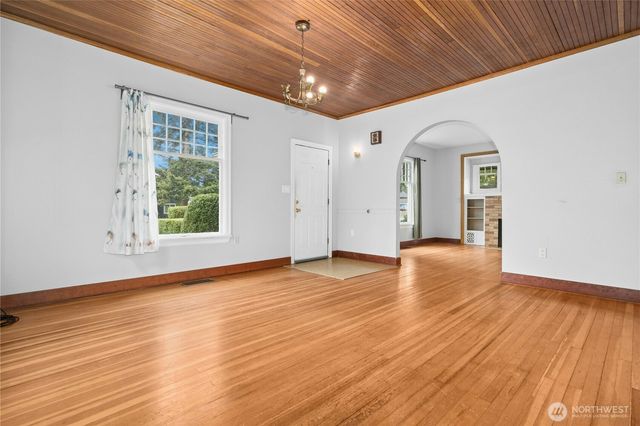 11815 85th Avenue S, Seattle, WA 98178