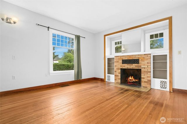 11815 85th Avenue S, Seattle, WA 98178