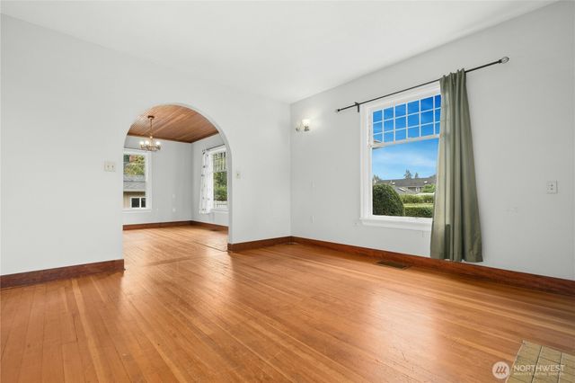 11815 85th Avenue S, Seattle, WA 98178