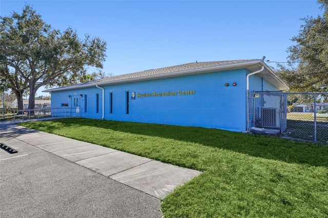 5511 93RD AVENUE N, Pinellas Park, FL 33782