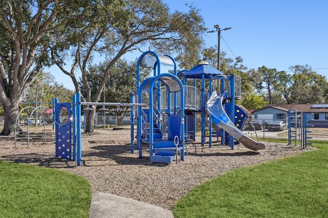 5511 93RD AVENUE N, Pinellas Park, FL 33782