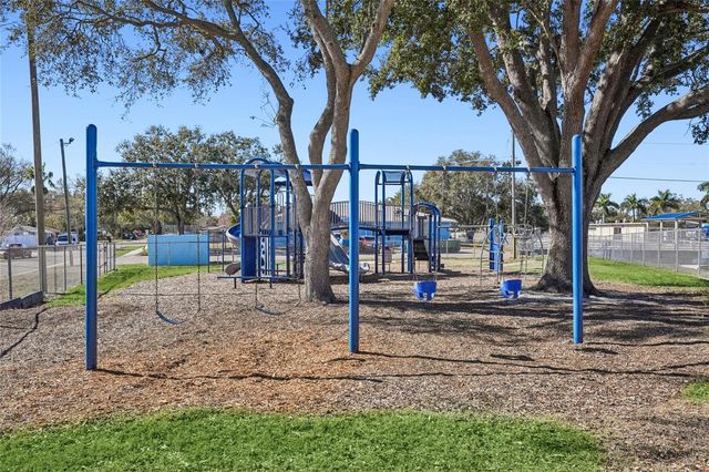 5511 93RD AVENUE N, Pinellas Park, FL 33782