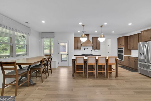 2524 Parkside Way, Gainesville, GA 30507