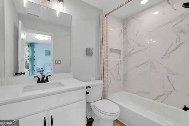 2524 Parkside Way, Gainesville, GA 30507