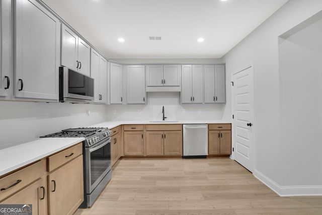 2524 Parkside Way, Gainesville, GA 30507