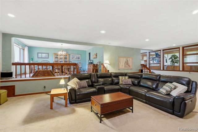 11034 Grand River Road, Brighton, MI 48116