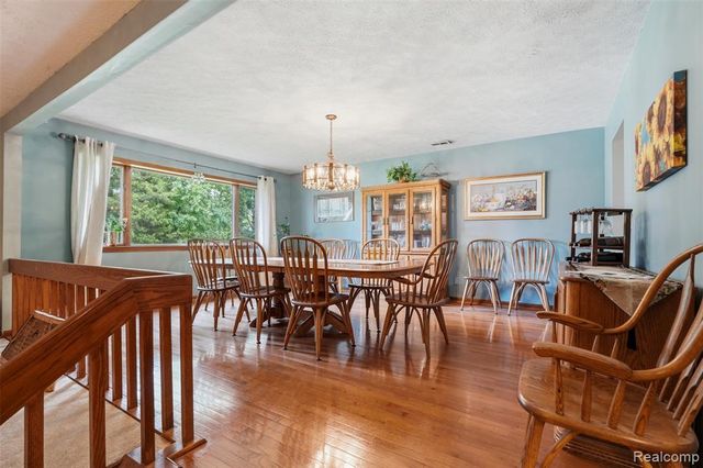 11034 Grand River Road, Brighton, MI 48116