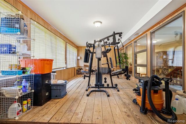 11034 Grand River Road, Brighton, MI 48116