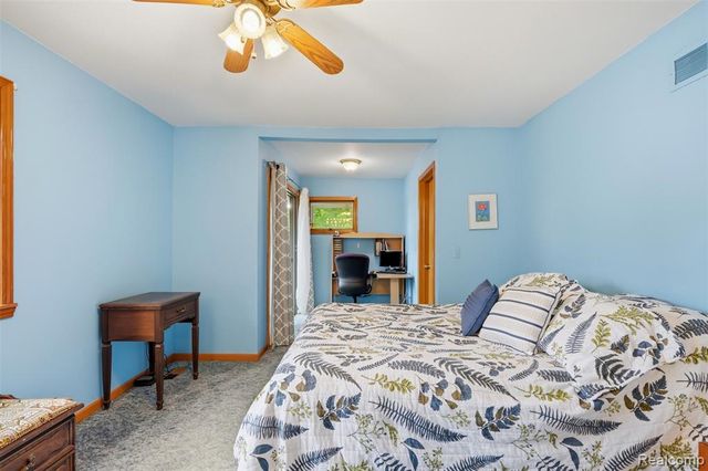 11034 Grand River Road, Brighton, MI 48116