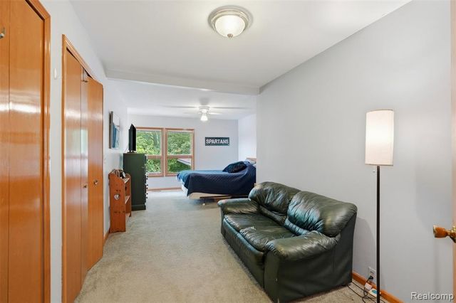 11034 Grand River Road, Brighton, MI 48116