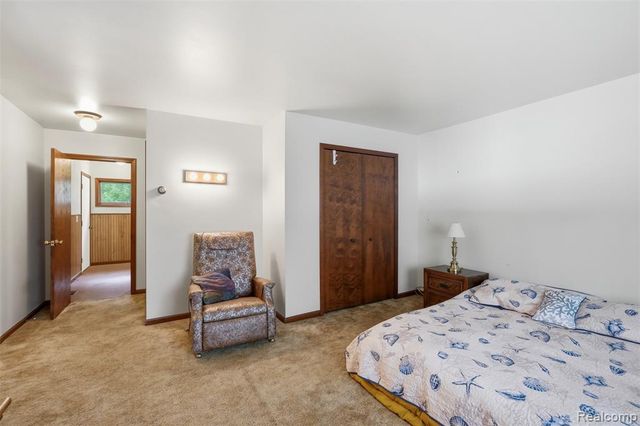 11034 Grand River Road, Brighton, MI 48116
