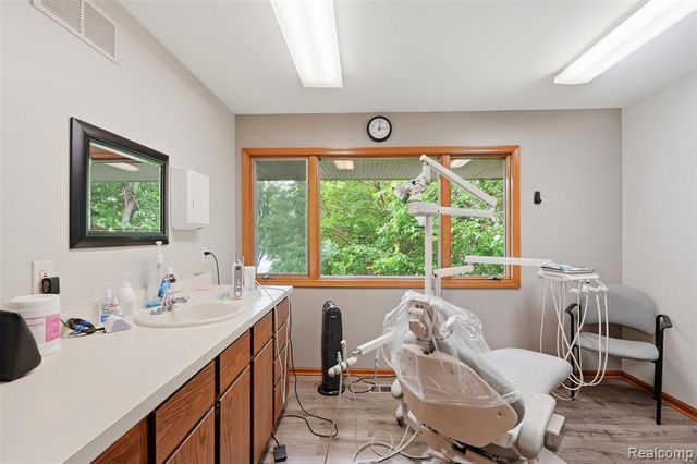 11034 Grand River Road, Brighton, MI 48116
