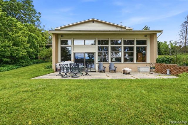 11034 Grand River Road, Brighton, MI 48116