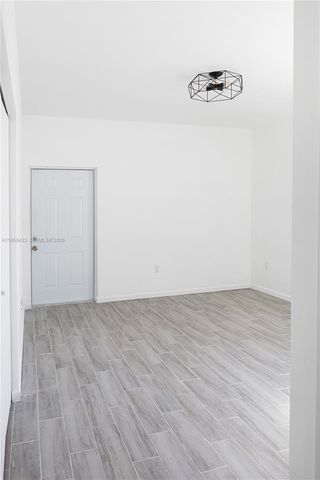 1221 NW 45th St A, Miami, FL 33142