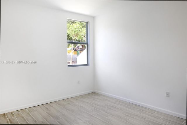 1221 NW 45th St A, Miami, FL 33142