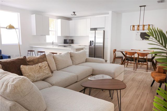 1221 NW 45th St A, Miami, FL 33142