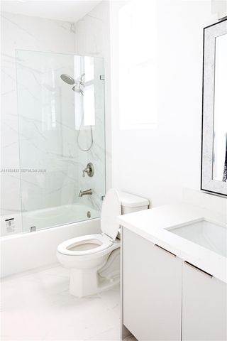 1221 NW 45th St A, Miami, FL 33142