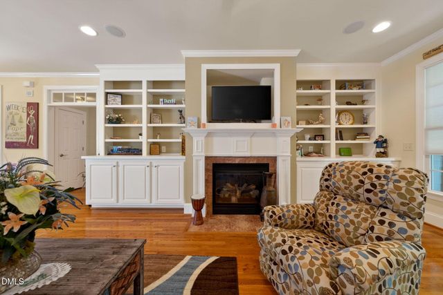 5216 Roswellcrest Court, Apex, NC 27539