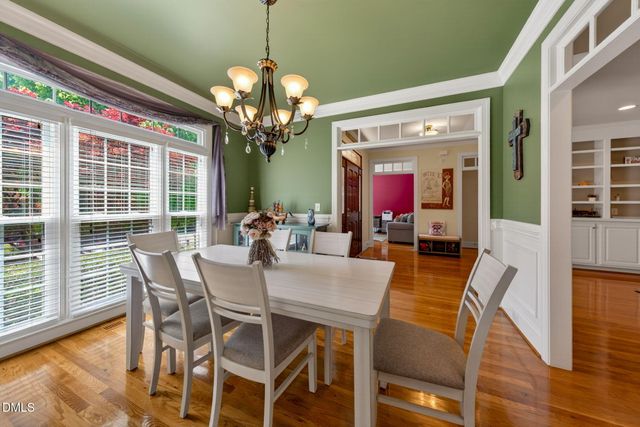 5216 Roswellcrest Court, Apex, NC 27539