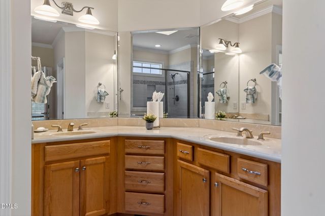 5216 Roswellcrest Court, Apex, NC 27539