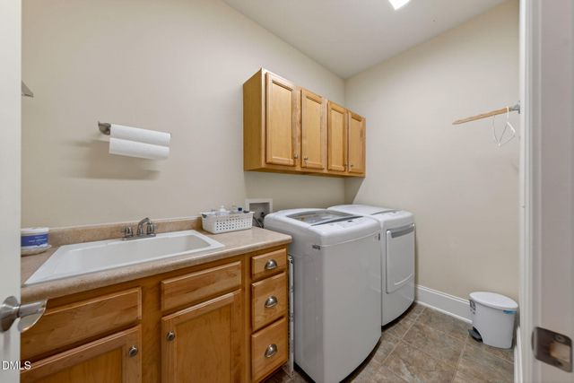 5216 Roswellcrest Court, Apex, NC 27539