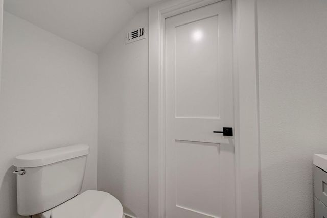 2220 Yellow Jacket LN 1, Austin, TX 78741
