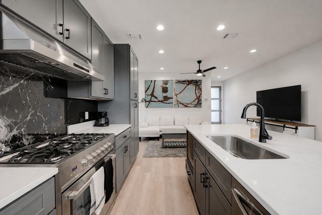 2220 Yellow Jacket LN 1, Austin, TX 78741