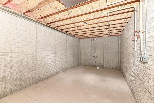 311 N Trailview CIRCLE, Waterford, WI 53185