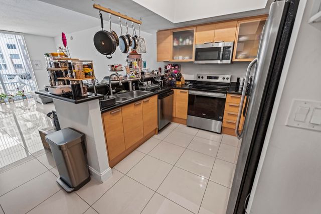 140 S Dixie Highway 512, Hollywood, FL 33020