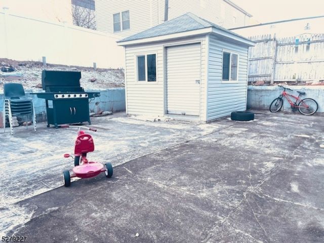 447 Elm St, Kearny Town, NJ 07032